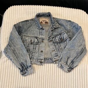Women's Vintage Cropped Jean Jacket